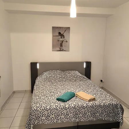 F1 200 Metre De La Gare * Perpignan