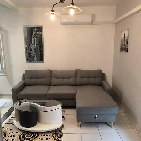 F1 200 Metre De La Gare Apartman