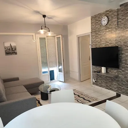 Apartman F1 200 Metre De La Gare *