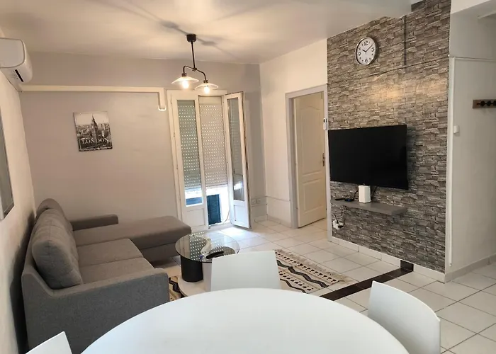 Apartman F1 200 Metre De La Gare *