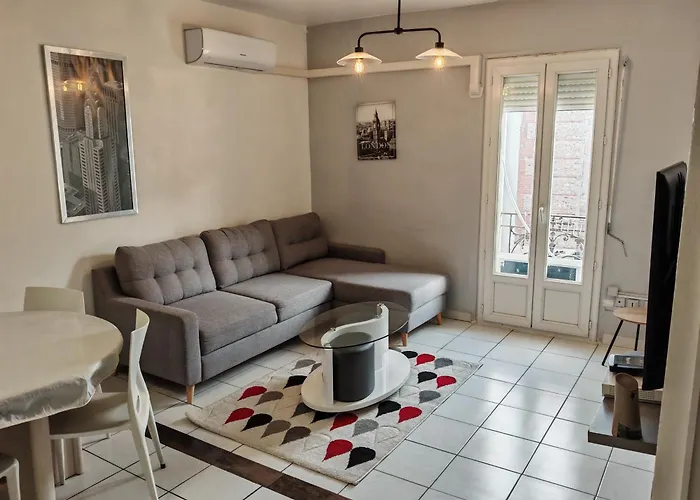 Apartament F1 200 Metre De La Gare *